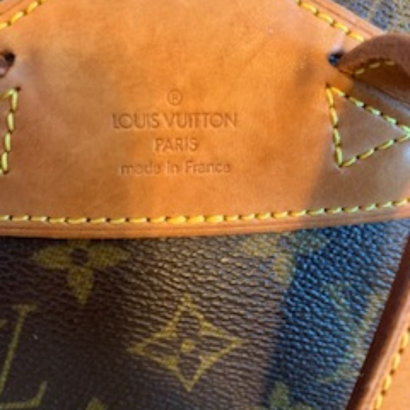 LOUIS VUITTON Montsouris Monogram pm Backpack - Picture 6 of 8
